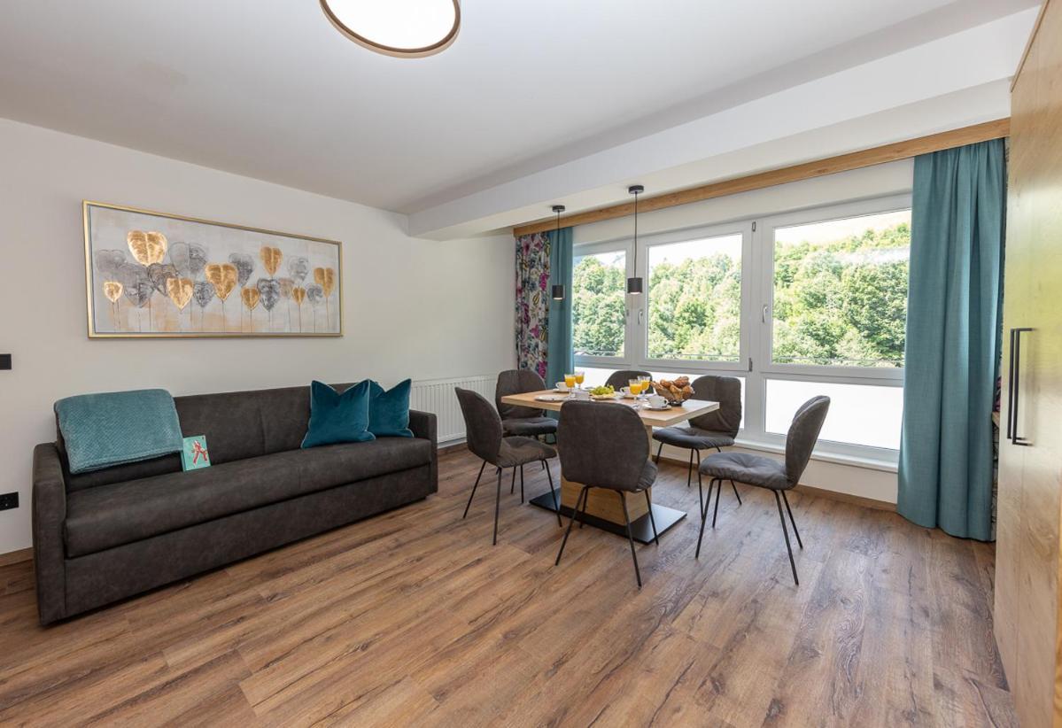 Appartements Fuerstauer, Jokercard Included Saalbach-Hinterglemm Dış mekan fotoğraf
